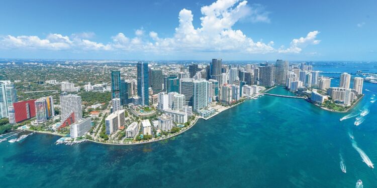Descubre la primavera en Miami y Miami Beach: ¡Novedades de altura y aperturas imperdibles!