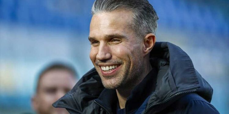 Robin van Persie ese nuevo entrenador del Feyenoord