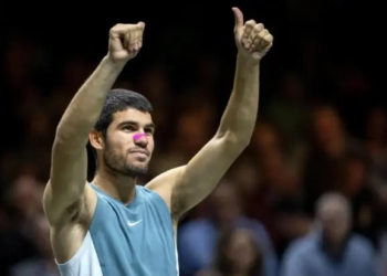 Carlos Alcaraz conquista en Rotterdam su primer torneo bajo techo