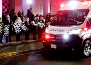 Brugada y Robledo dan banderazo de salida a mil nuevas ambulancias del IMSS