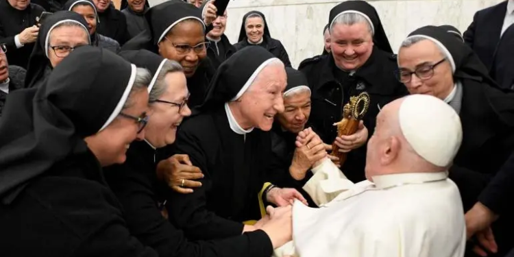 El papa nombra a una mujer como ‘gobernadora’ del Vaticano