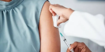 La vacunación disminuye el riesgo de fallecimiento por covid-19 en trasplantados