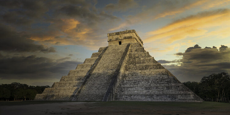 Celebra el Equinoccio de Primavera en Yucatán: Un encuentro con la historia y el cosmos