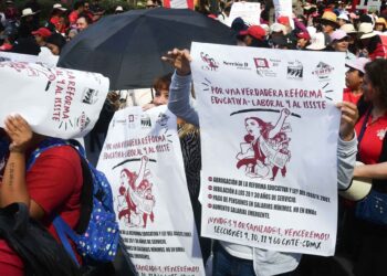 ‘Es su decisión’, dice Sheinbaum ante plantón y marchas de la CNTE en CDMX