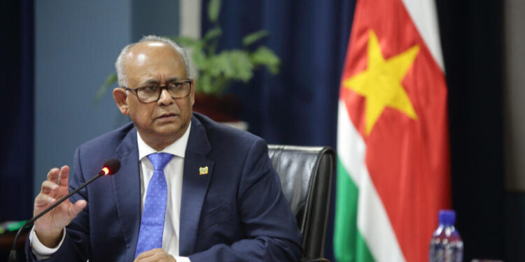 Albert Ramdin, canciller de Surinam, elegido secretario general de la OEA