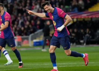 Barcelona golea a la Real Sociedad y se mantiene como líder en LaLiga