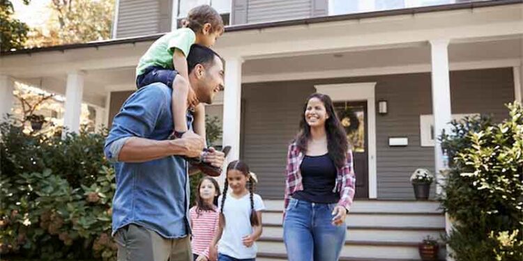 ¿Vas a adquirir una casa? Conoce la mejor edad y momento para hacerlo