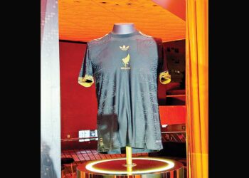 Playera del Tri, inspirada en el cine mexicano