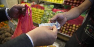 Inflación de México se acelera en febrero; se ubicó en 3.77%