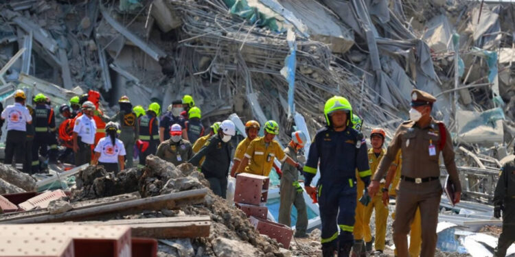 Terremoto en Myanmar y Tailandia deja impactantes imágenes; hay varios muertos