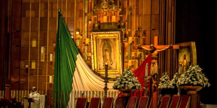 Misa en honor al Papa Francisco en la Basílica de Guadalupe; aquí la hora
