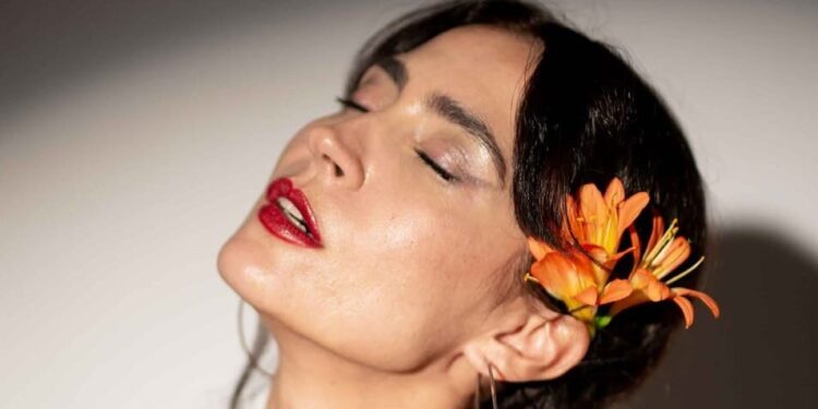 ROMINA REBECCHI LLEVARÁ SU ESPECTÁCULO «CAMBALACHE CONCIERTO MÁGICO» AL BE BOPS ROMA