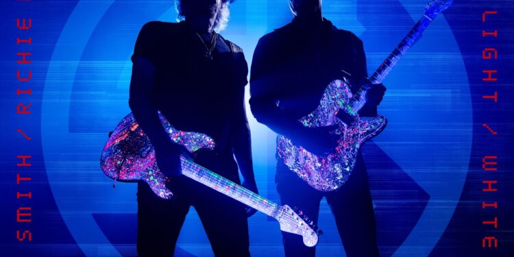 Adrian Smith y Richie Kotzen lanzan su nuevo álbum de estudio Black Light / White Noise