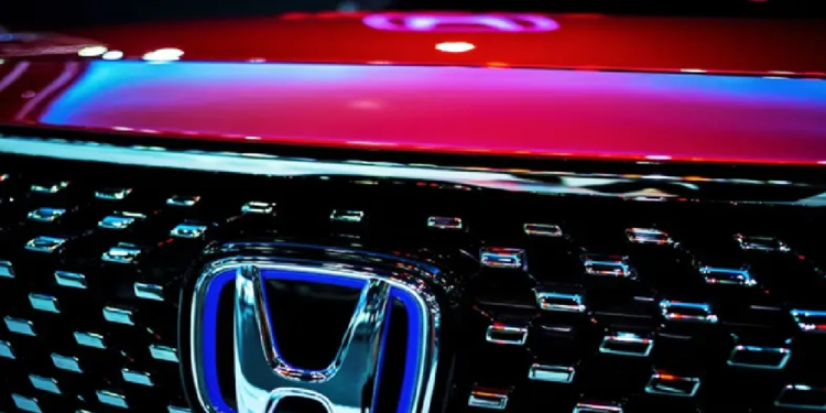 Ebrard descarta mudanza de Honda de México a EU por aranceles