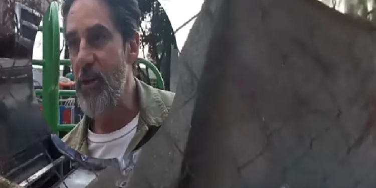 ¡Como a Doña Carlota! Invaden terreno de Arturo Hernández, de ‘Los Supercívicos’ en Edomex