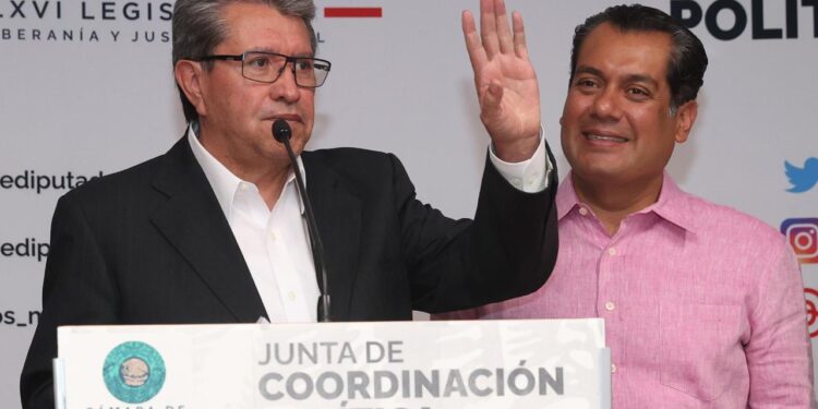 Diputado Sergio Gutiérrez da a conocer misiva que envió al republicano Michael Johnson sobre gravamen adicional a remesas; también la suscribe el diputado Ricardo Monreal