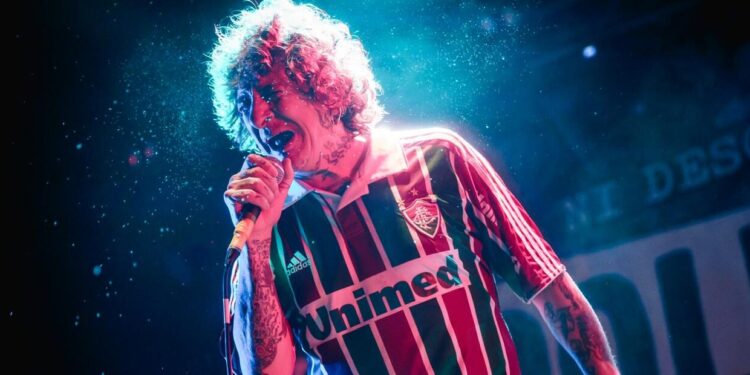 A PUNTO DE AGOTAR BOLETOS EN ARENA CDMX, EVARISTO PÁRAMOS TRAERÁ TODO EL PESO DEL PUNK IBÉRICO A MÉXICO