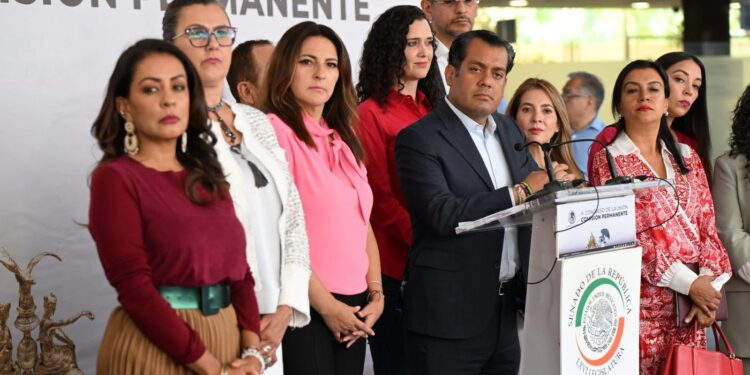 El presidente de la Cámara de Diputados, Sergio Gutiérrez, denunció una red de jueces corruptos en Tamaulipas que protege al ex gobernador panista Francisco García Cabeza de Vaca