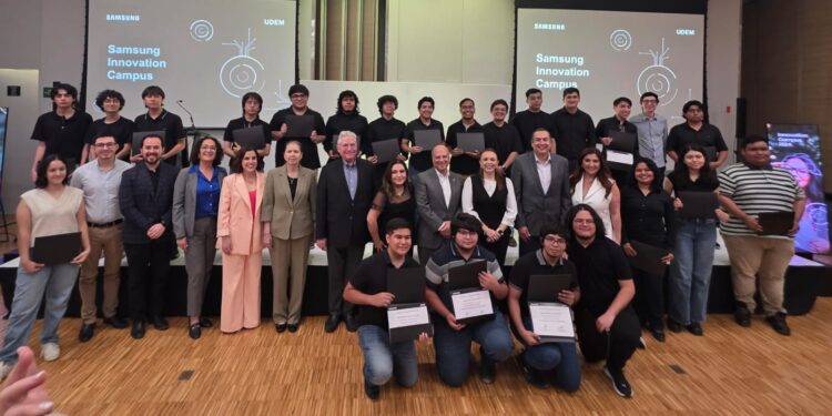 Samsung Innovation Campus celebra su ceremonia de clausura 2024 en la Universidad de Monterrey