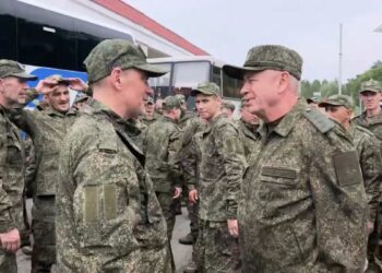 Rusia y Ucrania completan el mayor intercambio de prisioneros; suman mil de cada bando