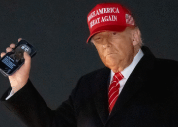 Donald Trump lanzará su propio celular dorado: esto se sabe del T1 Phone