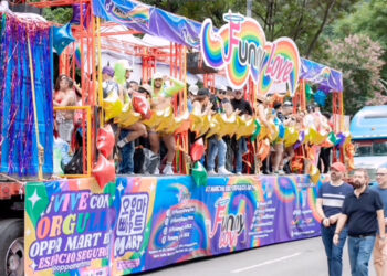 Los colores de la Marcha del Orgullo 2025