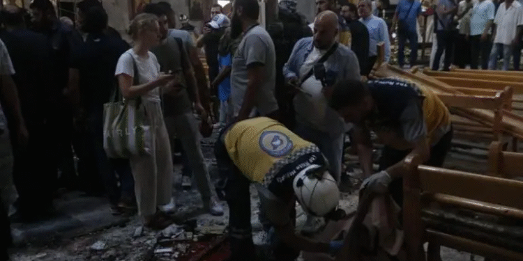 Siria condena ataque a iglesia en Damasco; afirma que atenta contra ‘identidad siria’