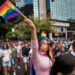 CDMX dedica la Marcha del Orgullo LGBTIQ+ 2025 a mujeres trans y migrantes en EE.UU.