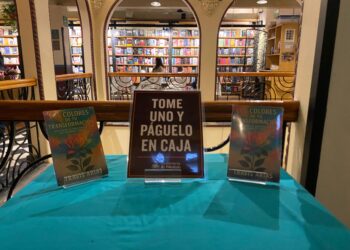 Shulamit Graber: Los colores de tu transformación, no es un libro para ser leído con los ojos de la mente, sino con los del alma