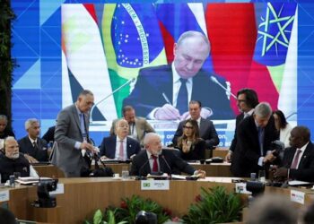 Putin dice que la globalización liberal se está quedando obsoleta