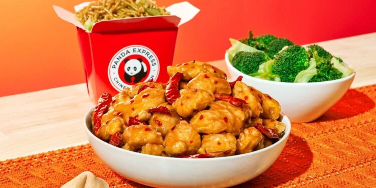 ¡Orange Chicken cumple 38… y llega más hot que nunca!