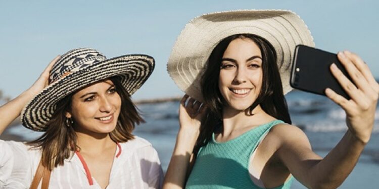 Consejos para cuidar tus gadgets en las vacaciones de verano al viajar en autobús