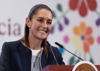 “Es muy difícil que se deje de exportar jitomate”: Sheinbaum, sobre arancel del 17%