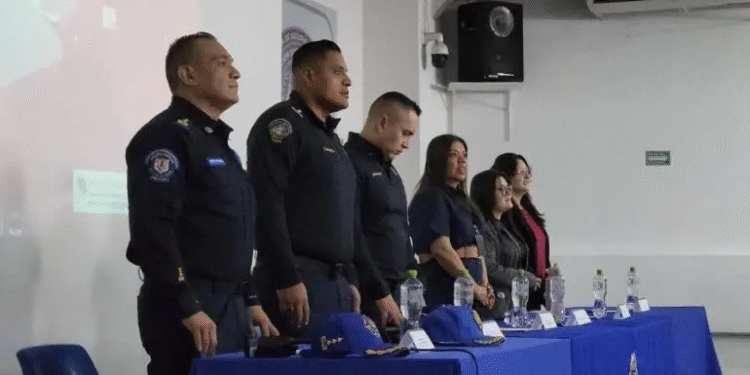 Capacitan a policías del Metro para prevenir suicidios