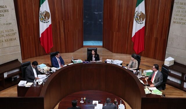 TEPJF retiene ilegalmente expediente que cuestiona la elección de sus propios magistrados