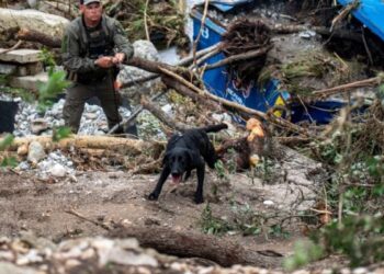 Inundaciones en Texas: Trump firma declaratoria de desastre mientras continúa búsqueda de 27 niñas