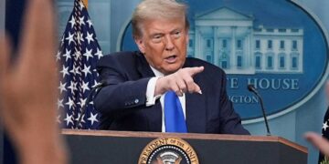 Trump reafirma que EE. UU. “destruyó por completo” las instalaciones nucleares de Irán