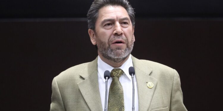 Necesario, incluir en programas y planes de estudio el fomento y promoción de valores éticos y sociales