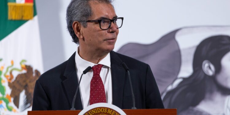 Hacienda ayudará a Pemex a bajar su deuda 26% para 2030