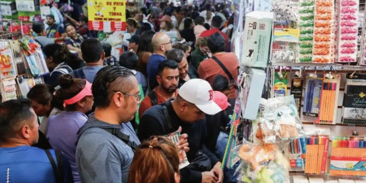 Aumenta 30% el uso de tarjetas de crédito por regreso a clases