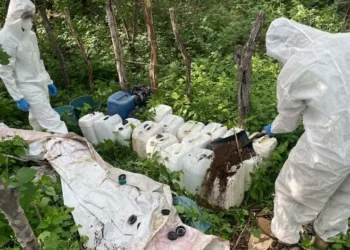 Ejército destruye un laboratorio clandestino en Michoacán