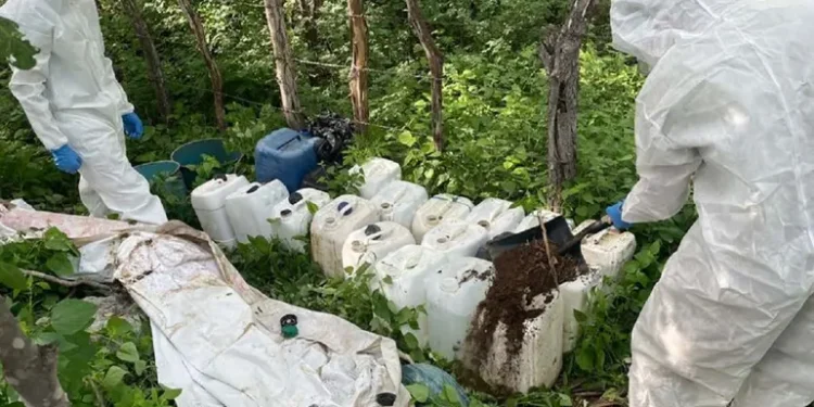 Ejército destruye un laboratorio clandestino en Michoacán