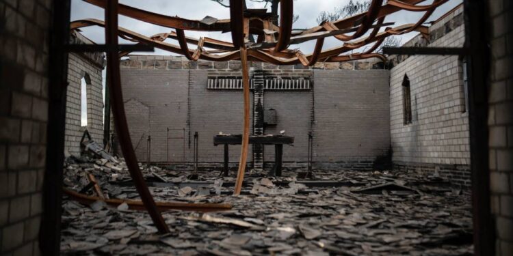 España da por finalizada la emergencia por la ola de incendios forestales