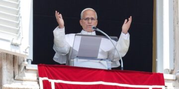 Papa León XIV alerta contra la avaricia que lleva a olvidar a los necesitados