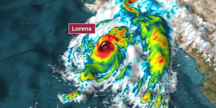 Huracán ‘Lorena’ pierde fuerza y se degrada a tormenta tropical