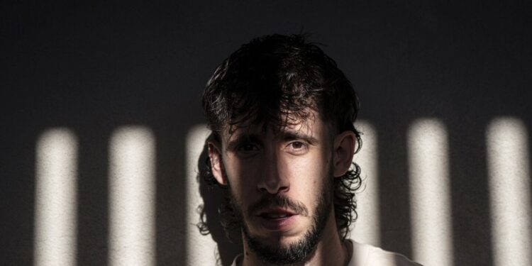 EL ESPAÑOL JAVI ROBLES ESTRENA “SI TE VAS (LUNITA DE TUCUMÁN)” Y FORTALECE SU LAZO CON MÉXICO