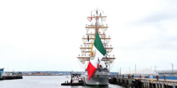 Buque Escuela Cuauhtémoc reanuda operaciones tras choque en Brooklyn