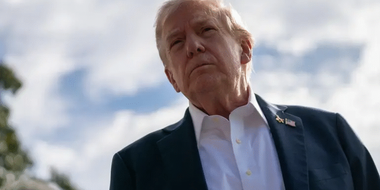 Trump insiste en aplicar aranceles de 100% a películas extranjeras