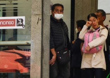 Metrobús CDMX prohíbe viajar con mochilas; aquí la explicación