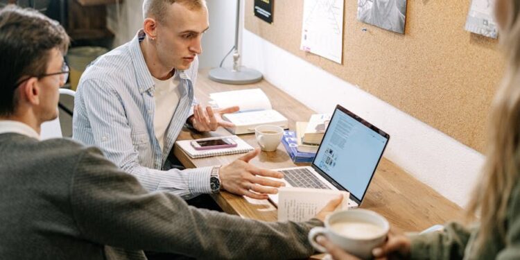 La UMAD impulsa el crecimiento profesional a través de su oferta 100% en línea